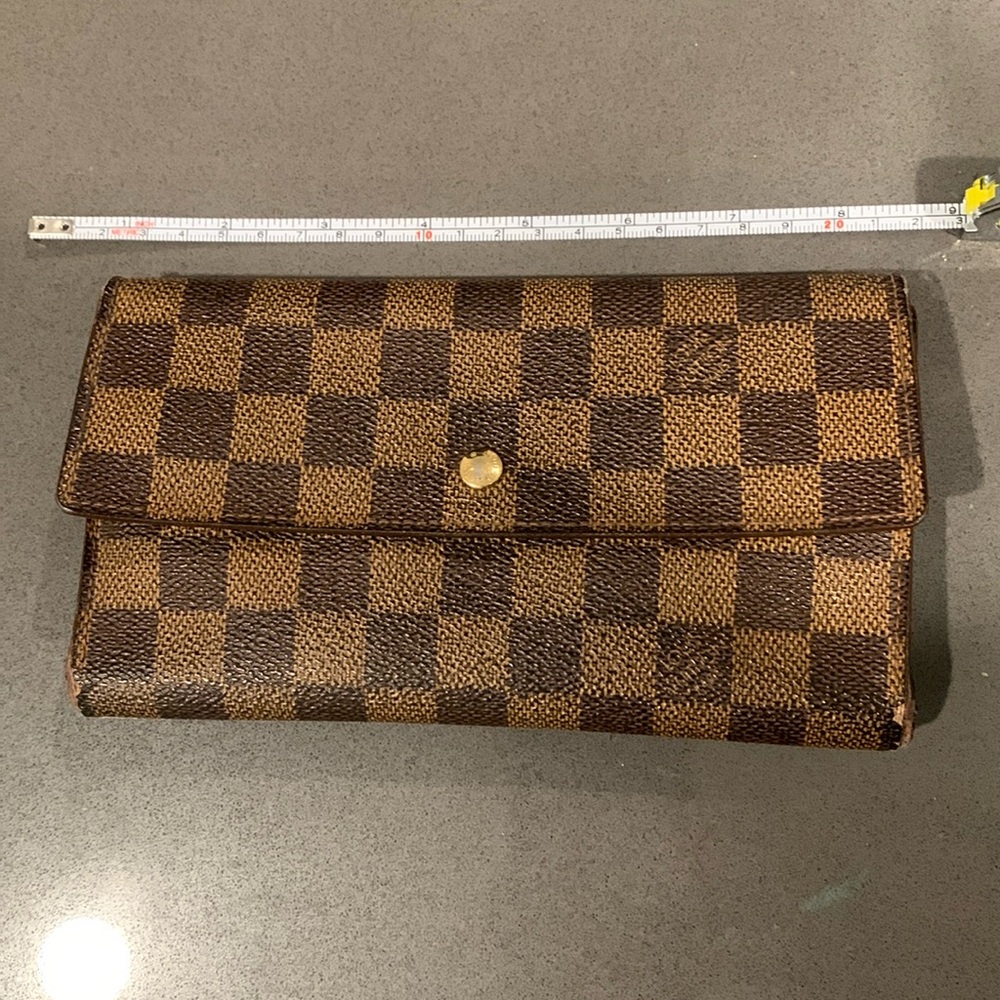 Louis Vuitton Damier Sarah Wallet Date Code TH1927